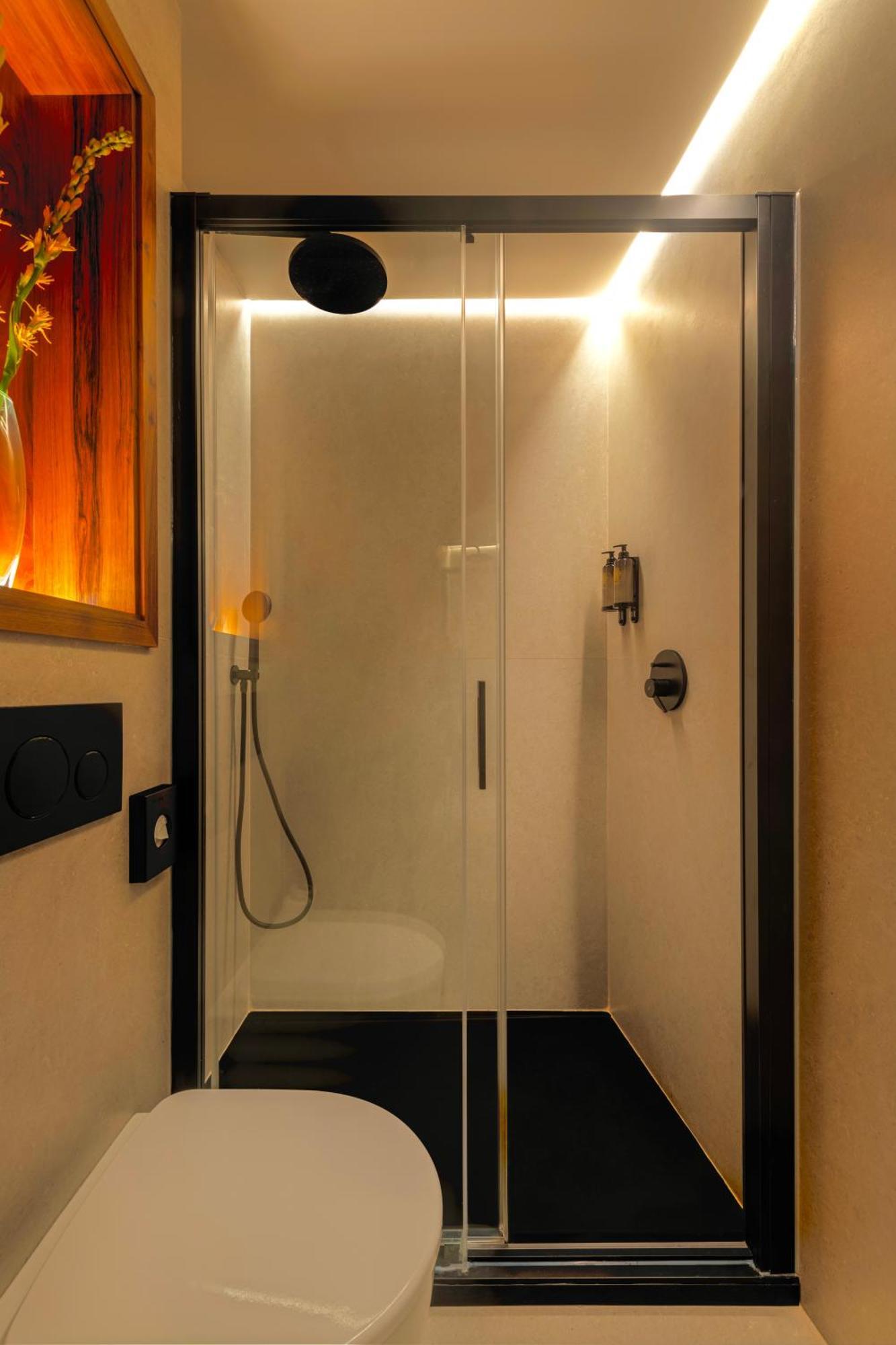 City Center - Avenue Luxury Apartment - Private Free Parking إشبيلية المظهر الخارجي الصورة